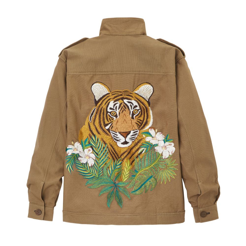 Chaqueta con bordado de tigre